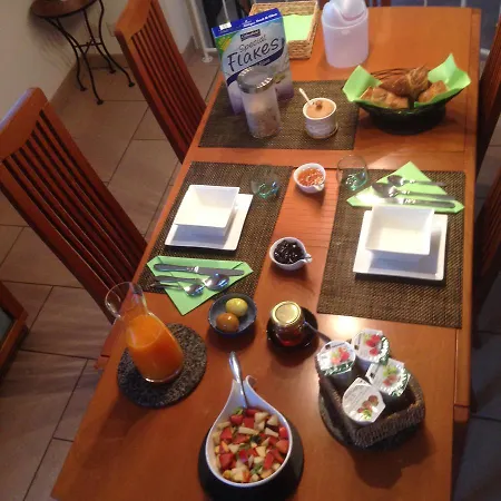 The Traditional B&B 올롱